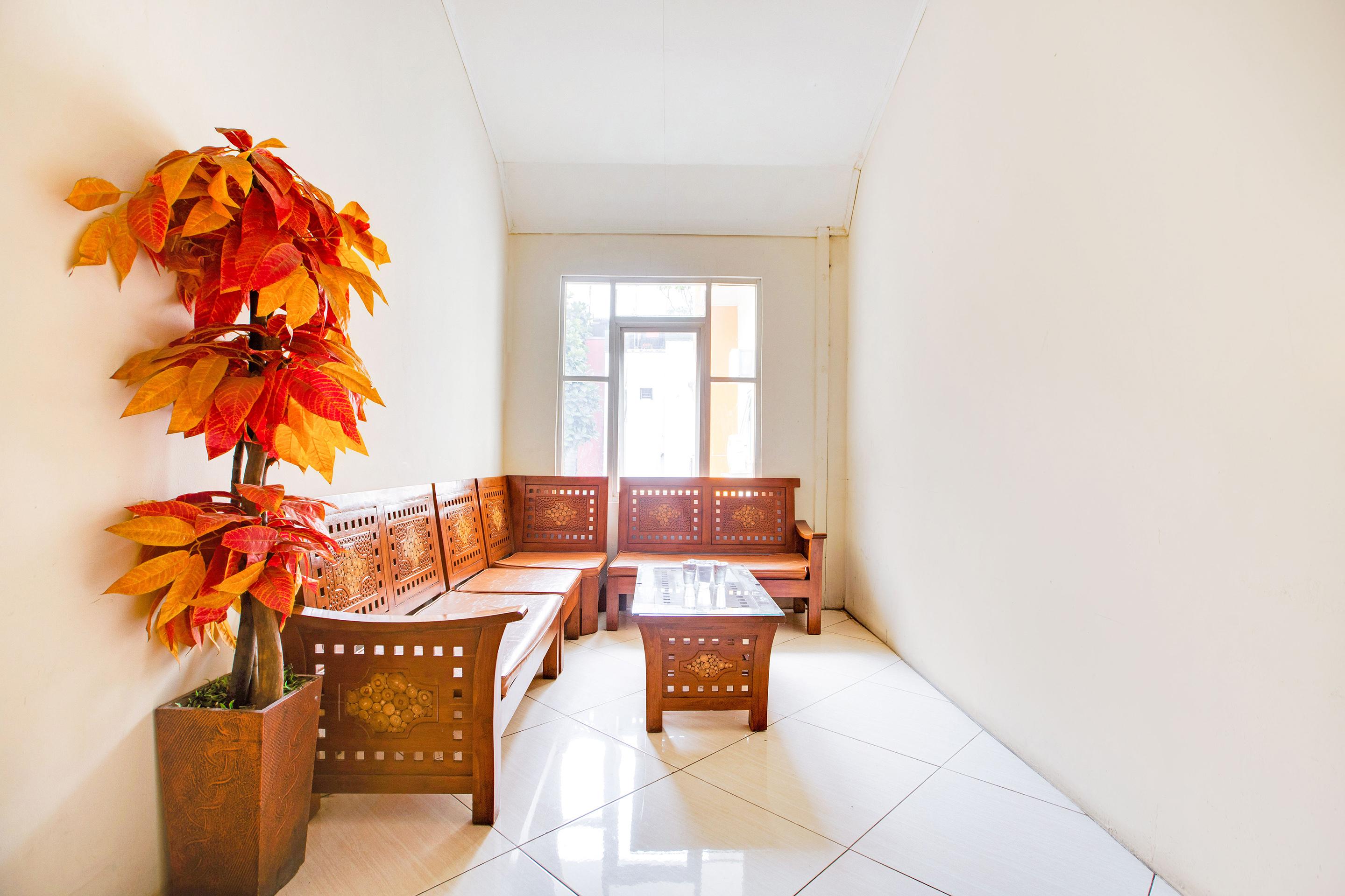 Reddoorz @ Hotel Arimbi Dewi Sartika Baru Bandung Zewnętrze zdjęcie