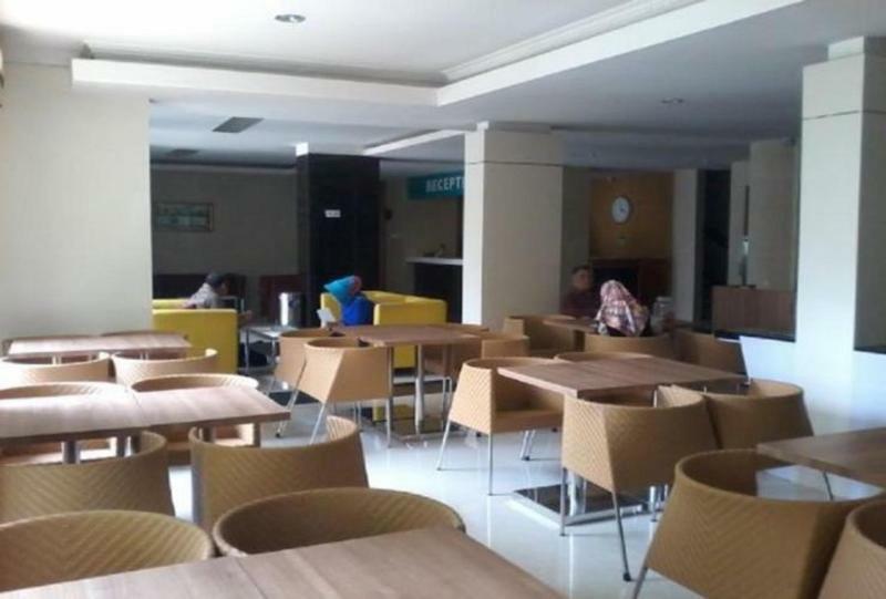 Reddoorz @ Hotel Arimbi Dewi Sartika Baru Bandung Zewnętrze zdjęcie